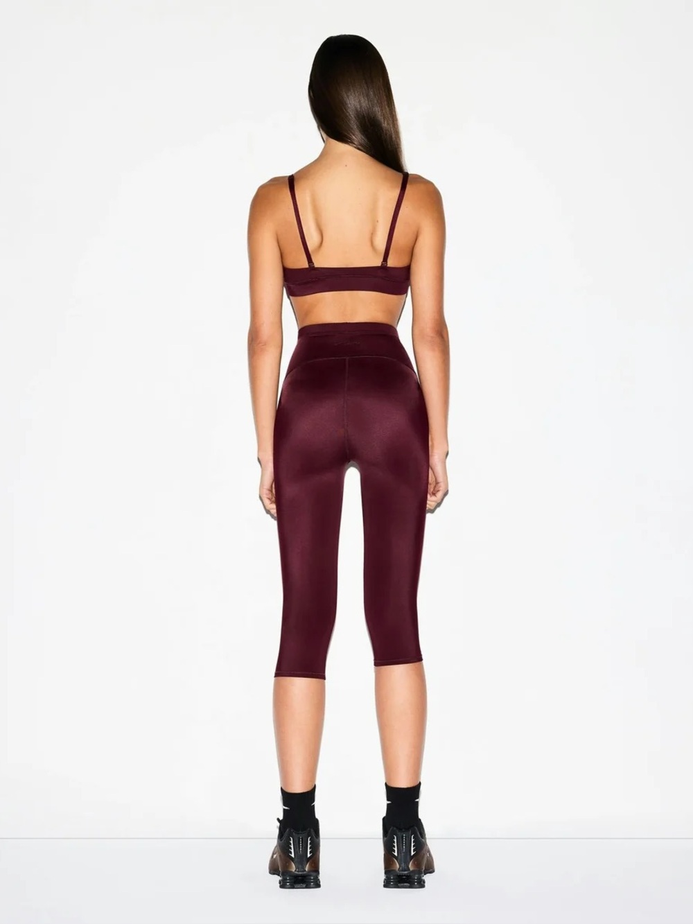 SKIMS NikeSKIMS Shine Drawcord Crop 17” Leggings – Currant | XS